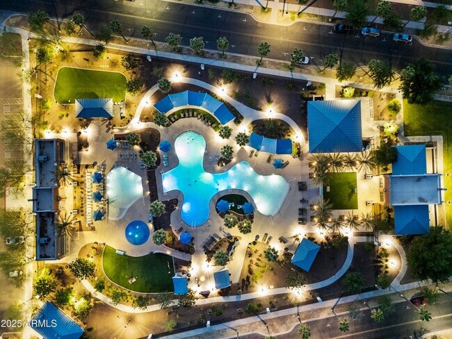 Foto del edificio - 20872 W Thomas Rd
