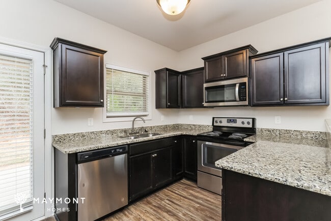 Building Photo - 1024 Allegiance Dr