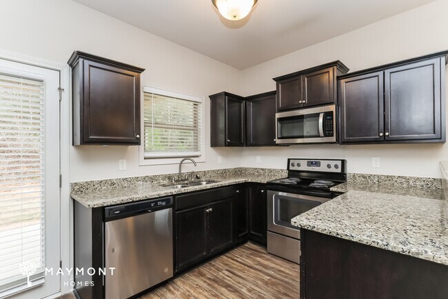 Foto del edificio - 1024 Allegiance Dr