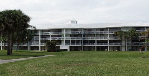 Building Photo - 2441 Village Blvd