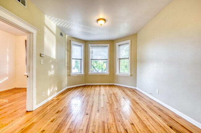 Foto del edificio - 4226 W Kamerling Ave