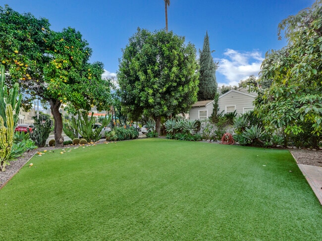 Foto del edificio - 2677 Rich St