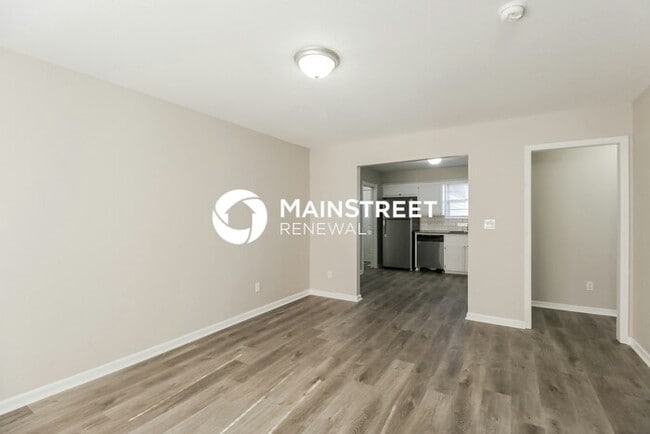 Foto del edificio - 4 Bedroom Pet-Friendly Home in Midwest Cit...