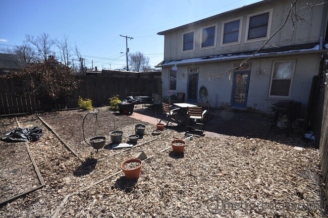 Foto del edificio - 310-312 Blenkner