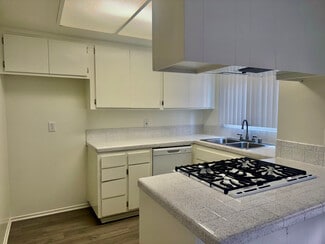 Building Photo - 16862 Lynn Lane