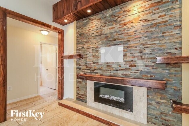 Foto del edificio - 8443 N River Dune St