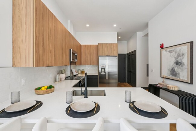 Interior Photo - Lexington on Broadway