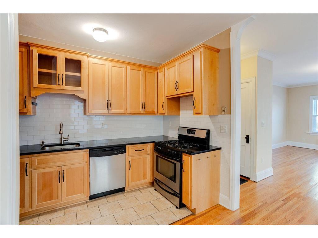 Primary Photo - 4309 Bryant Ave S