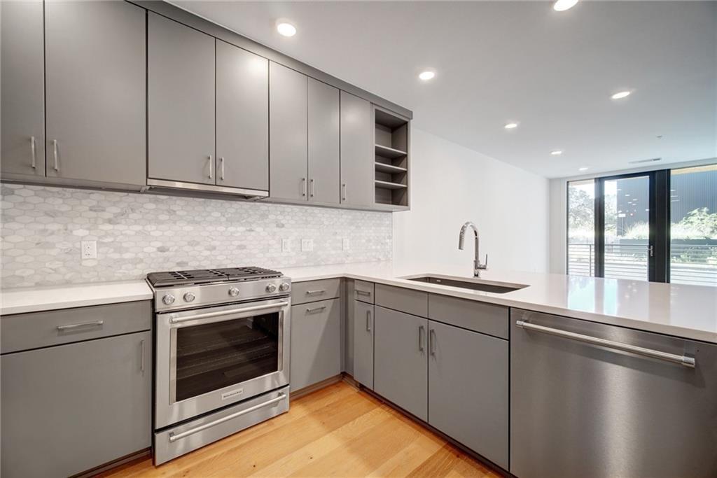 Foto principal - 900 S 1st St