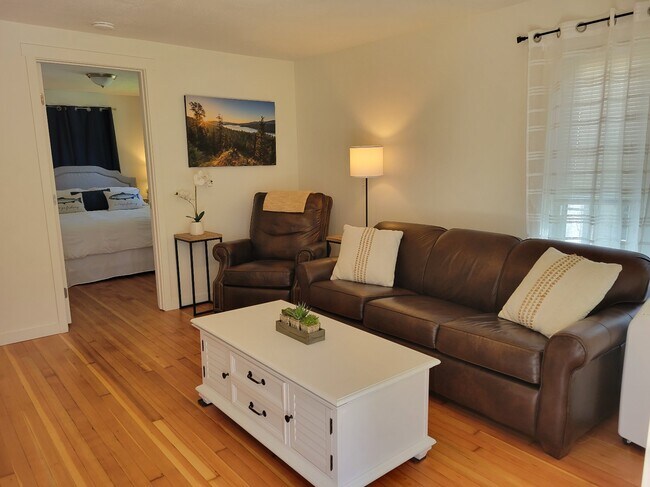 Foto del edificio - 505 W Spokane Ave