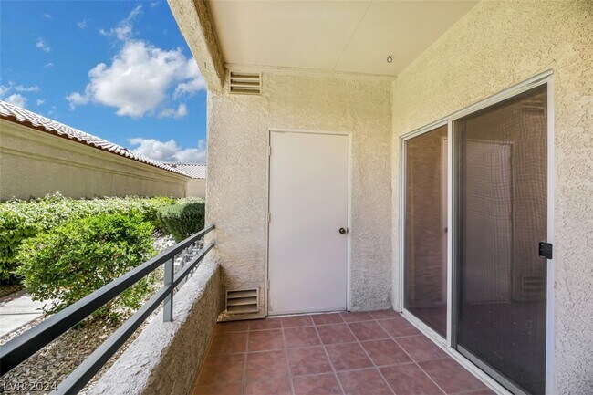 Foto del edificio - 2251 Wigwam Pkwy