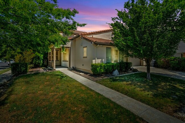Building Photo - 507 Burk Pl