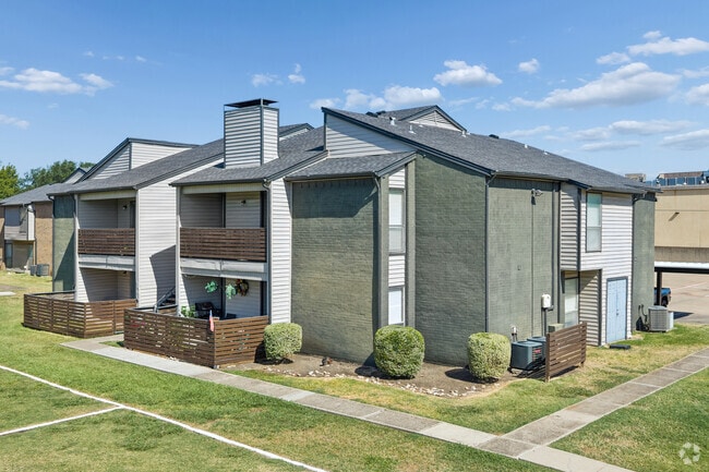 Building Photo - The Lydian Apartments