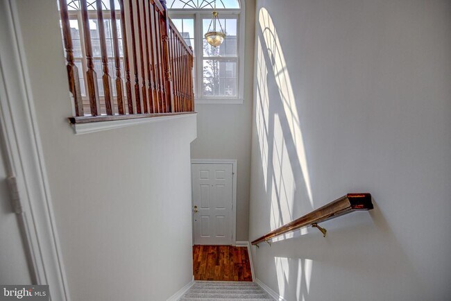 Building Photo - 11454 Log Ridge Dr