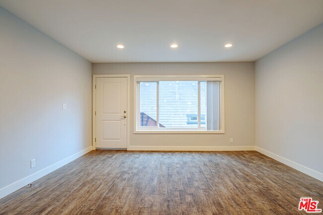 Foto del edificio - 505 N Kenwood St