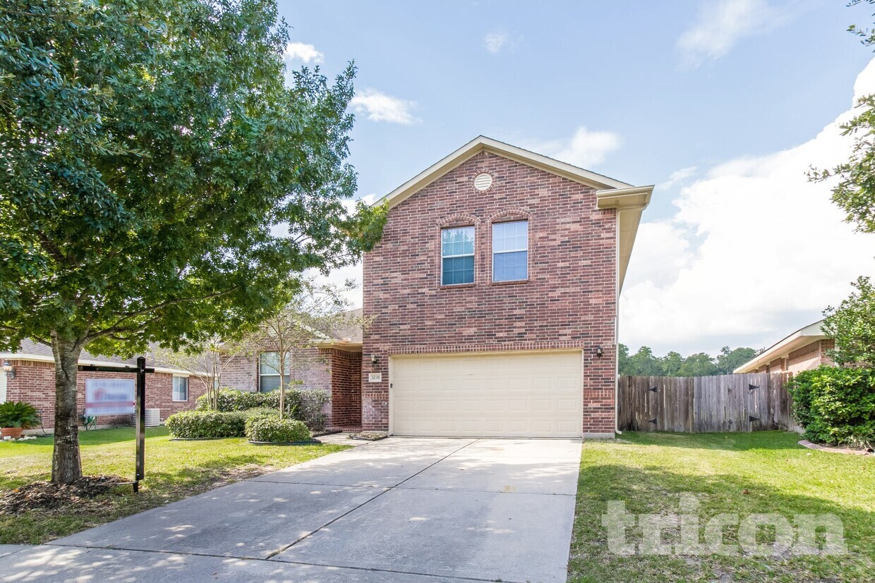 Primary Photo - 32331 Hunter Park Ct