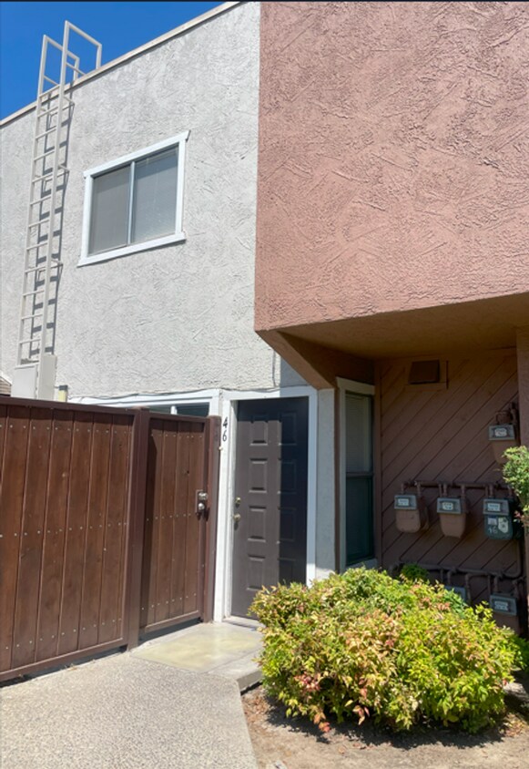 Primary Photo - 325 Standiford Ave
