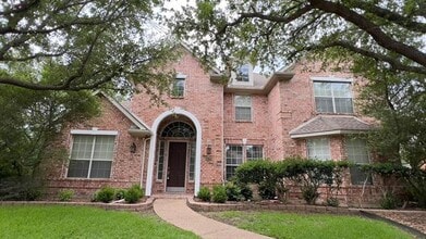 Building Photo - 4620 Hinton Dr