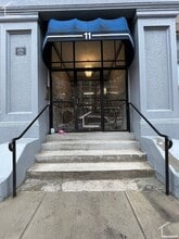Building Photo - 11 Royce Rd