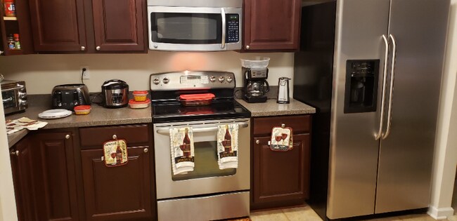 Building Photo - 310 Paladium Ct