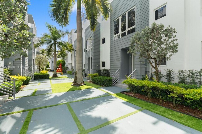 Foto del edificio - 9161 NW 33rd St