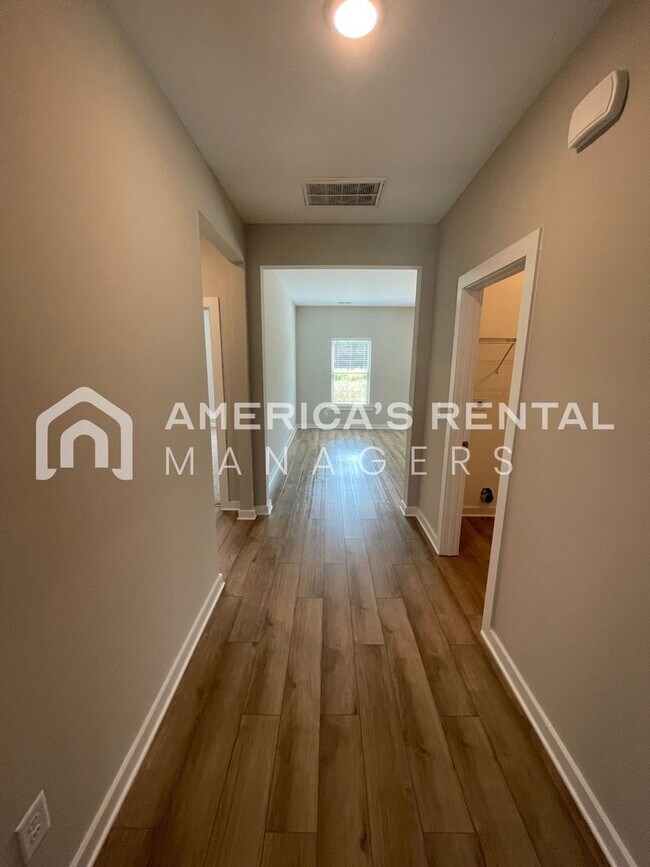 Building Photo - Deposit Pending. Home for Rent in Jasper, AL!!!  Available to View Now!