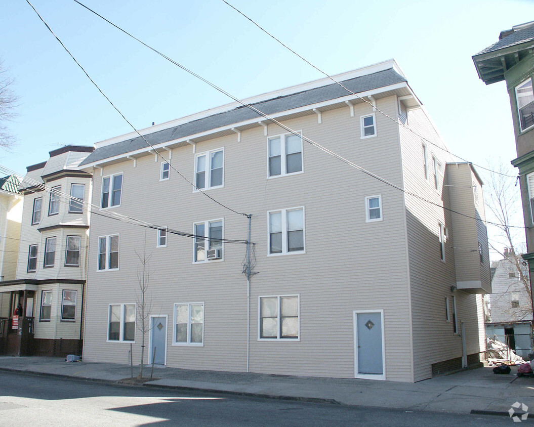 Primary Photo - 813-815 S 14th St