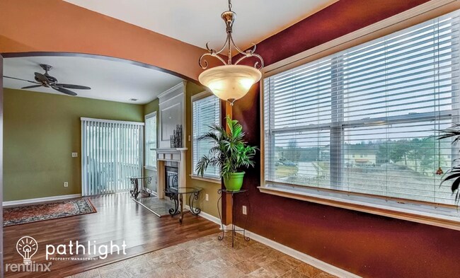 Foto del edificio - 3 br, 2 bath House - 4235 Vinca Way UNIT