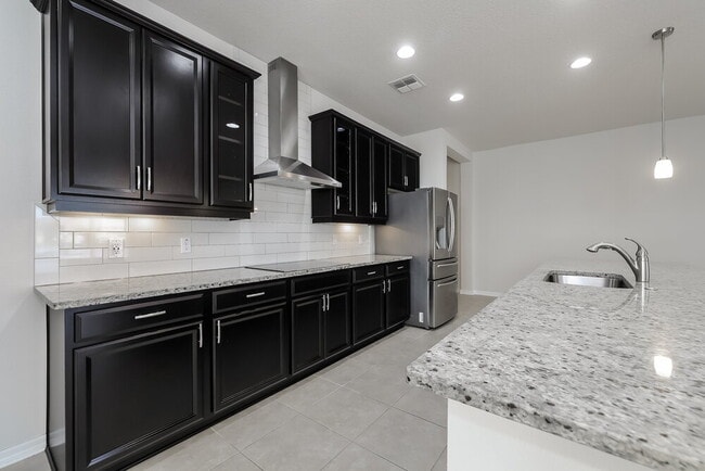 Foto del edificio - 1841 Henley St