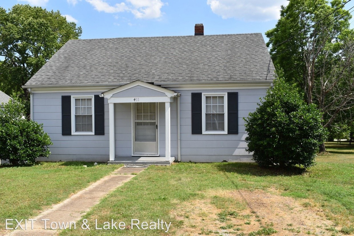 411 Westover Ave, South Hill, VA 23970 House Rental in South Hill, VA