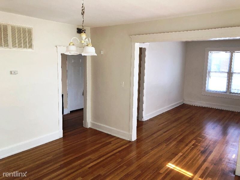 Foto principal - 3 br, 1 bath Apartment - 1815 E 136 St
