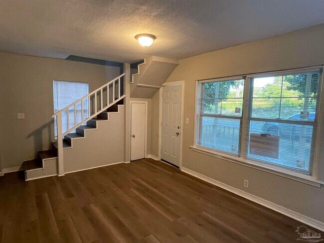 Building Photo - 3500 W Cervantes St