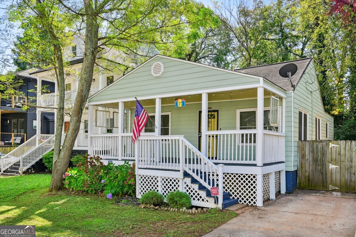 Primary Photo - 173 Vanira Ave SE