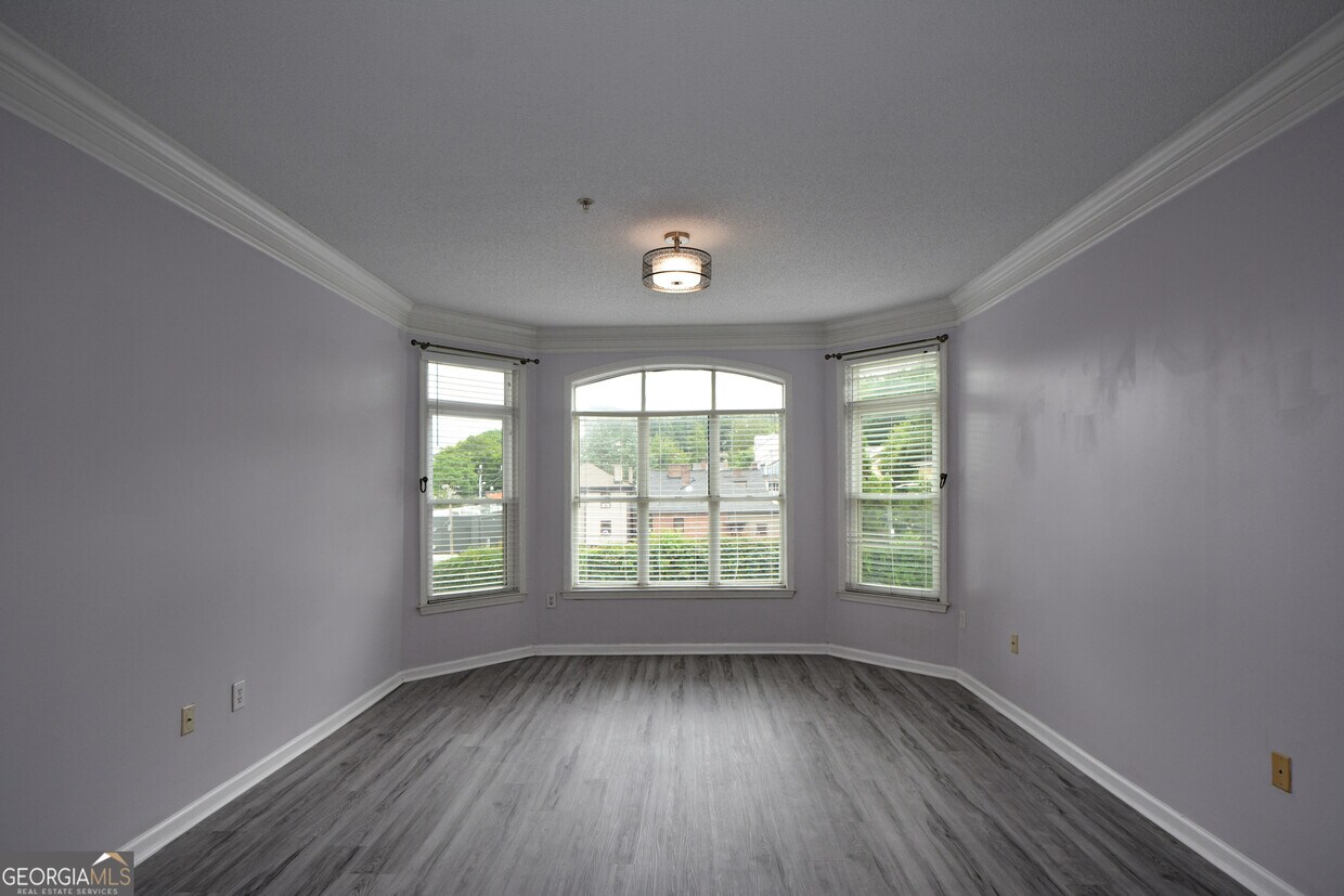 Foto principal - 955 Juniper St NE