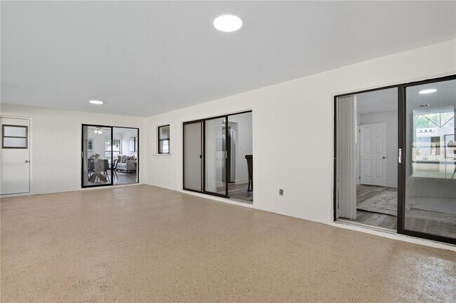 Foto del edificio - 205 Red Maple Dr