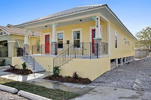 Photo - 625 S Hennessey St House