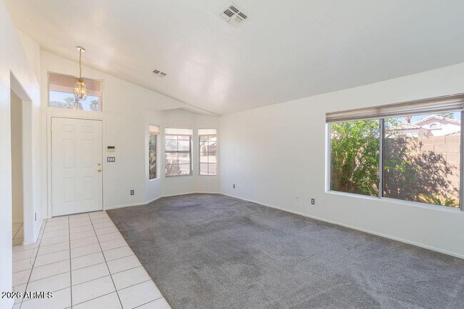 Foto del edificio - 19015 North 25th Pl