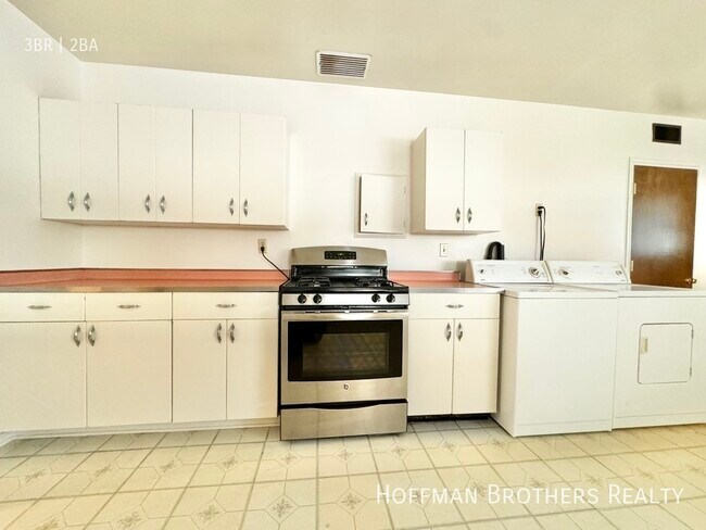 Foto del edificio - 6707 Blucher Ave