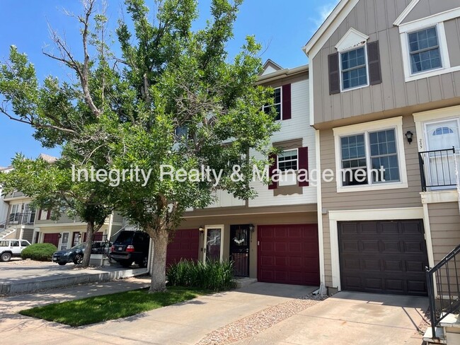 Photo - 1811 S Quebec Way House