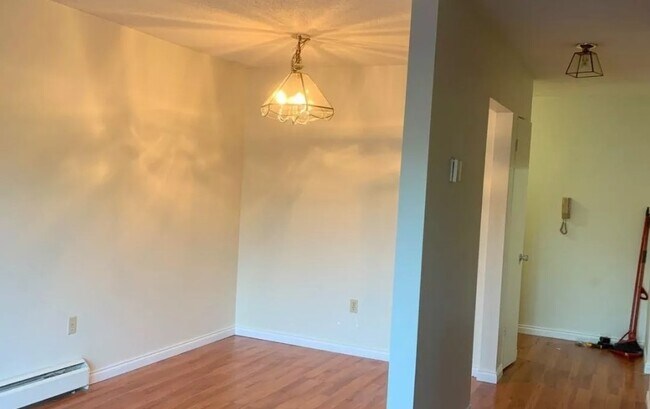 Photo du bâtiment - 8131 Ryan Rd