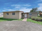 Foto principal - 1198 NE 196th St