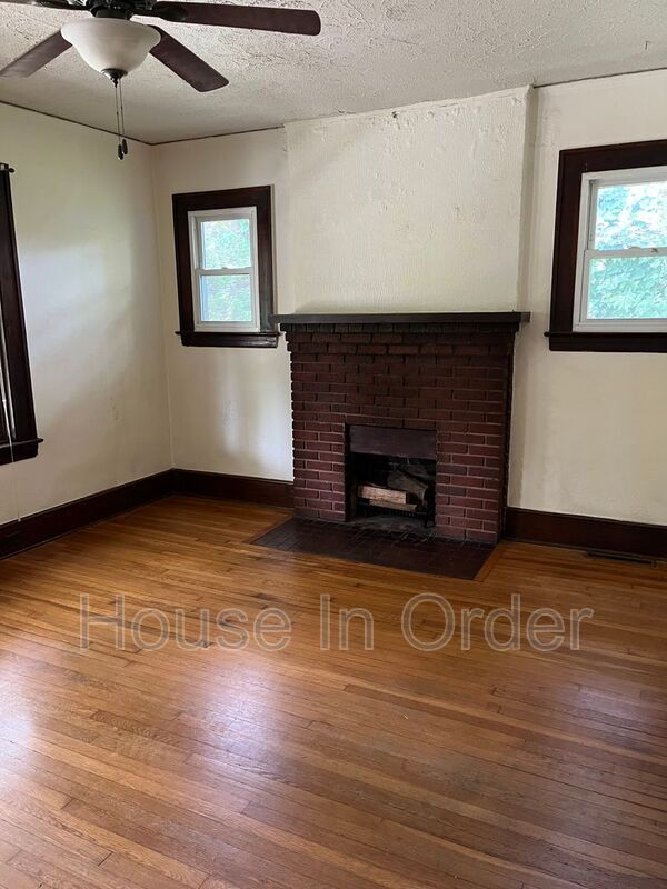 Building Photo - 809 Reed St