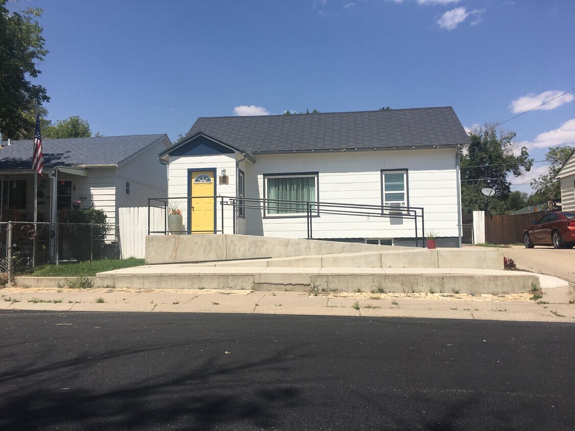 601 McMicken St, Rawlins, WY 82301 House Rental in Rawlins, WY