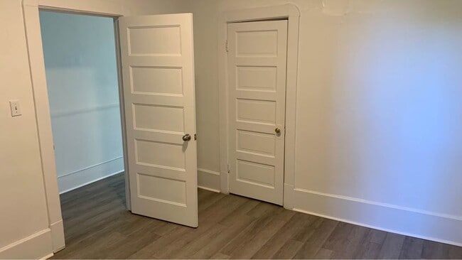 Building Photo - 463 Rue Rielle