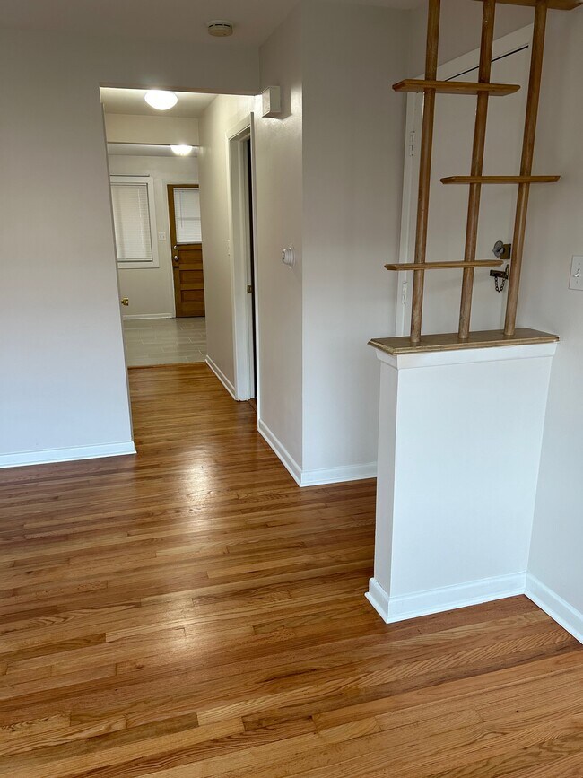 Foto del edificio - 9610 N Greenwood Ave