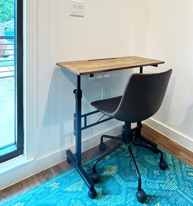 Building Photo - 49 Navasota St