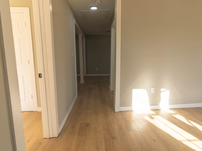 Foto del edificio - 981 W Oak St