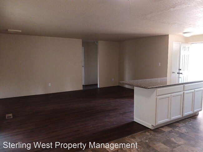 Foto del edificio - 3 br, 1 bath House - 2063 Jubilant