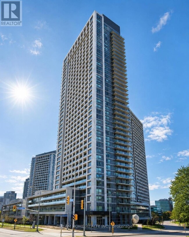 Building Photo - 2015 Sheppard Ave E