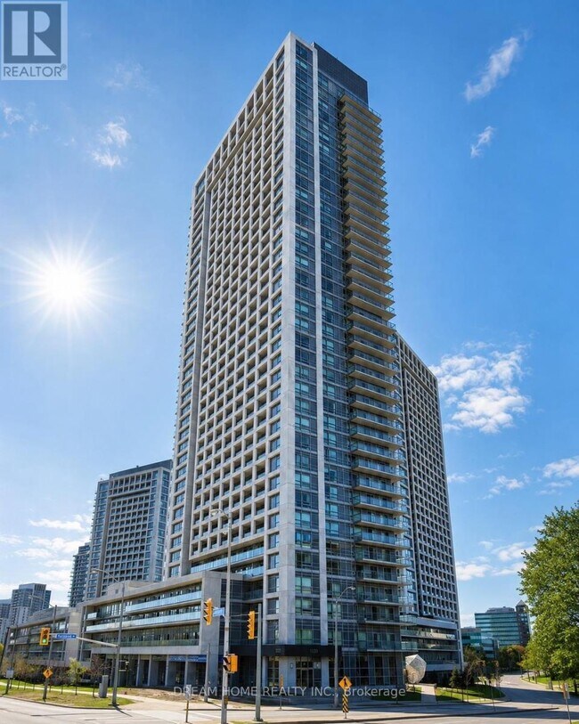 Building Photo - 2015 Sheppard Ave E